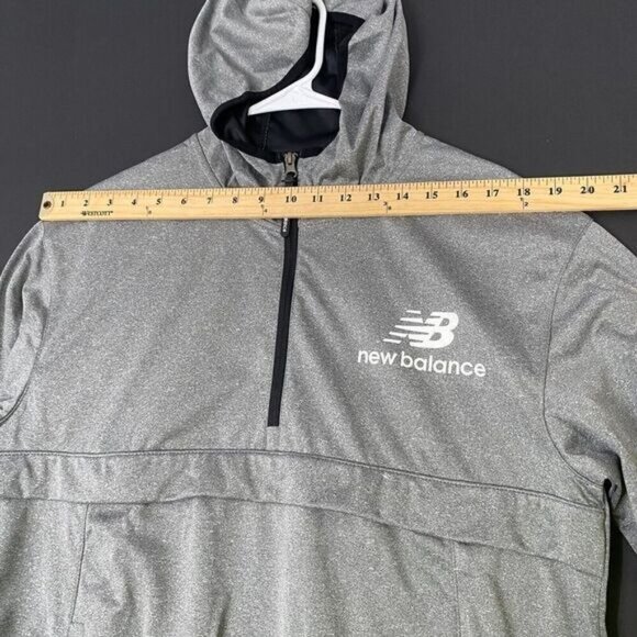 New Balance Mens Size M  1/4 Zip Water Resistant Soft Shell Hooded Jacket Gray - Picture 11 of 14